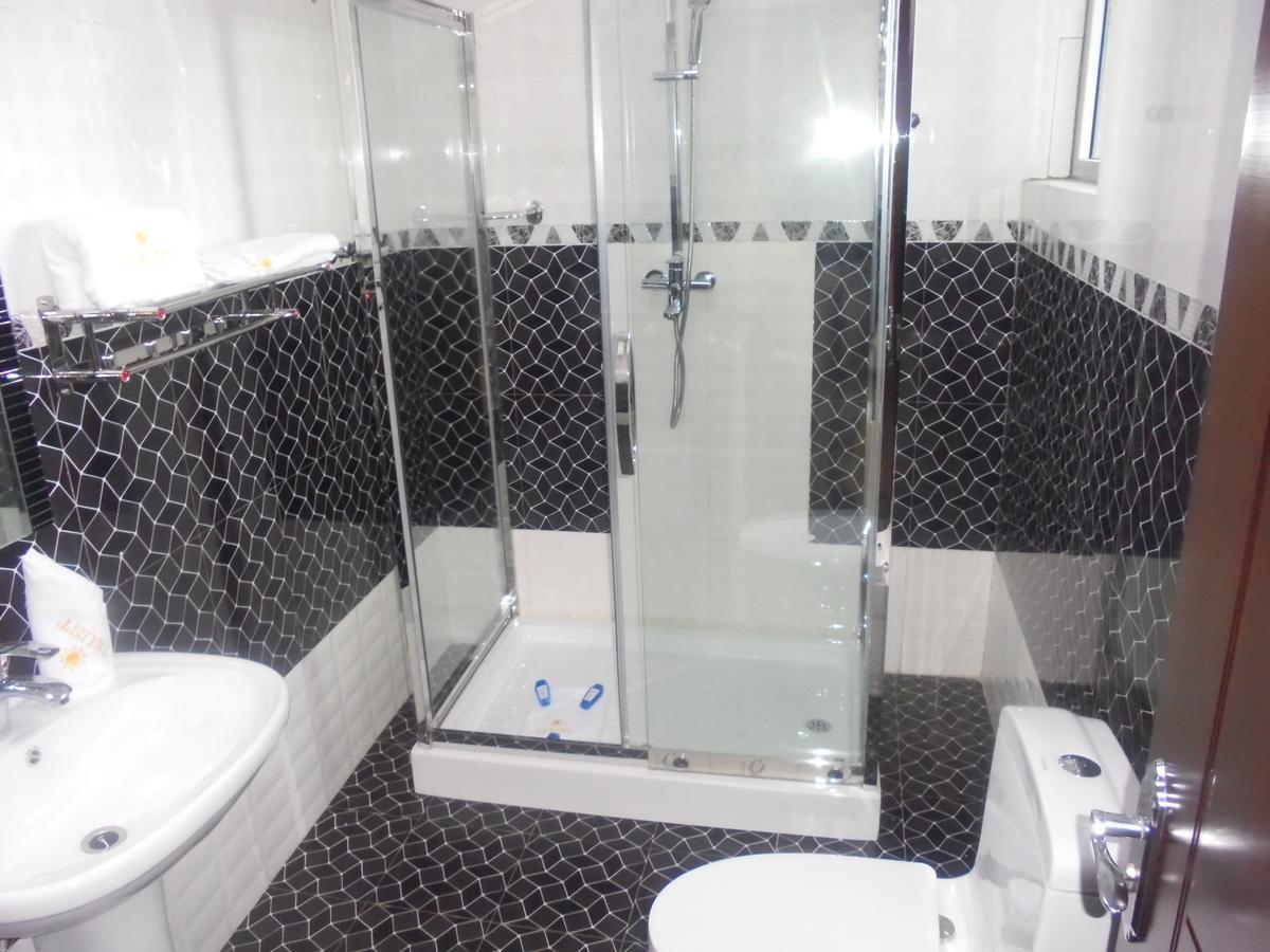 Impress Hotel Addis Ababa Bagian luar foto